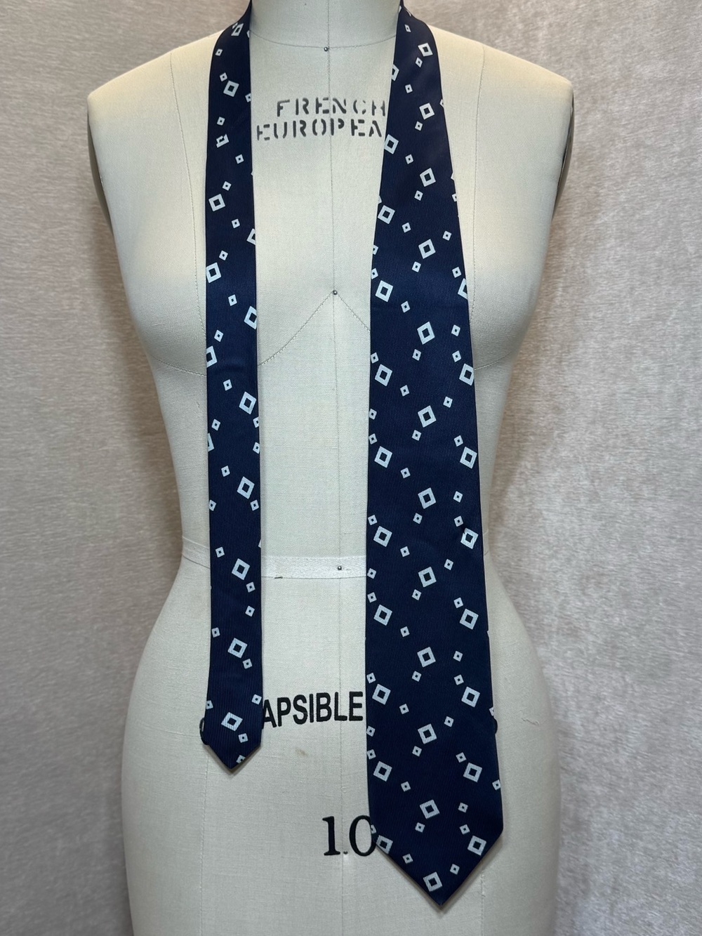 Vintage Gianni Versace Silk Tie with White Diamond Design